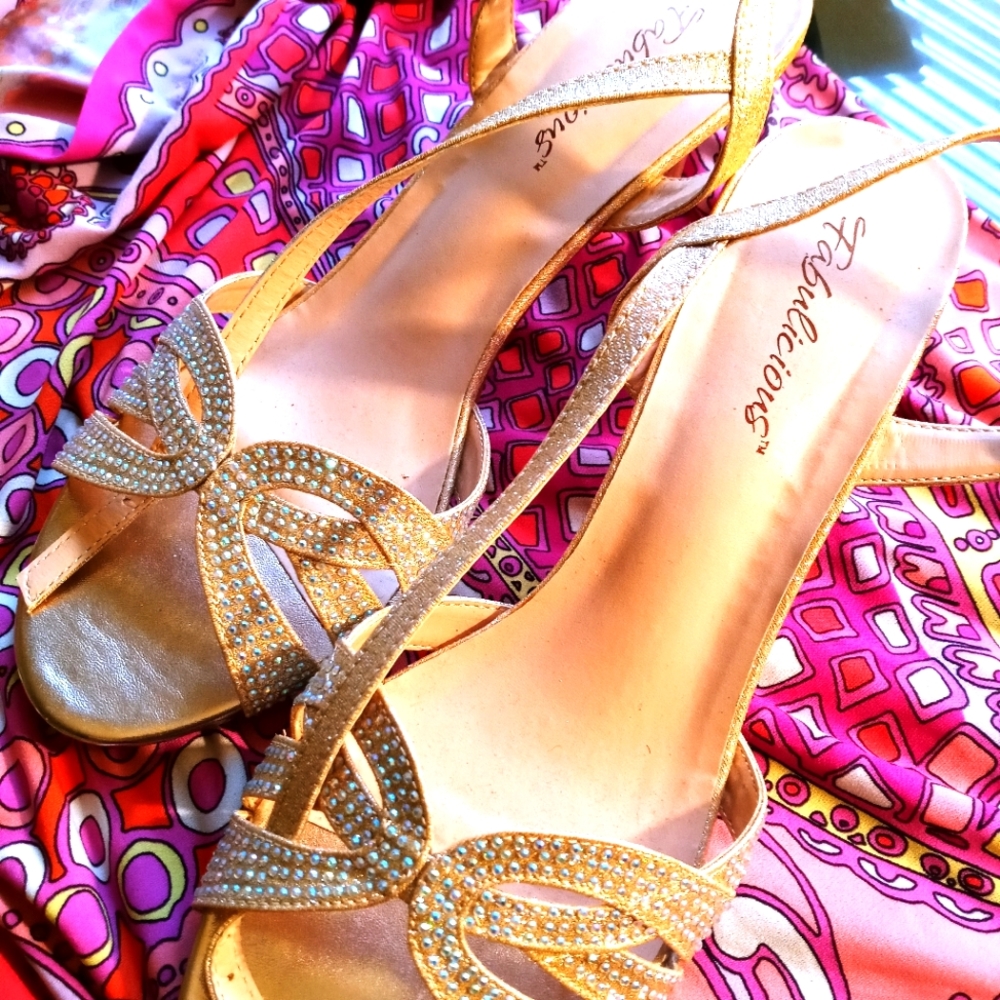 Women's shoes